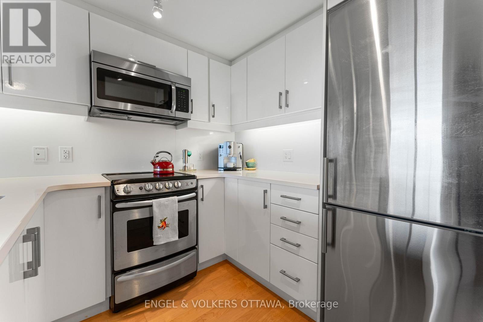 302 - 316 Bruyere Street, Ottawa, Ontario  K1N 0C3 - Photo 17 - X12735082