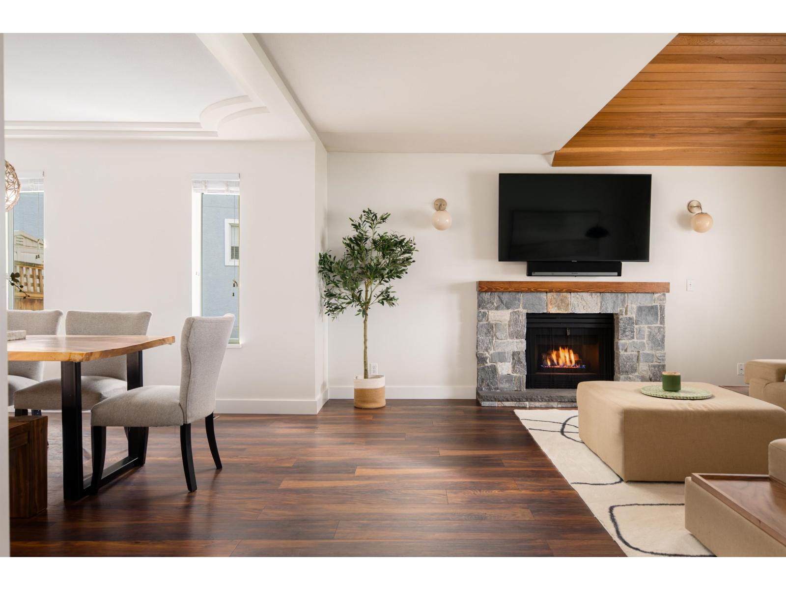 8572 164a Street, Surrey, British Columbia  V4N 3G8 - Photo 3 - R3105247