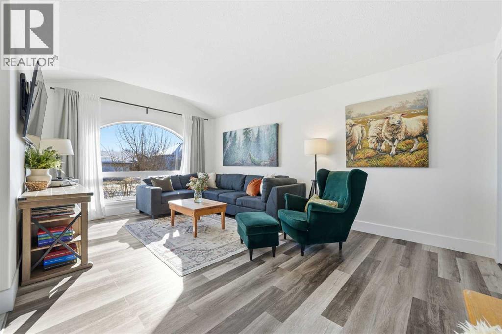 534 Hillview Gate, Strathmore, Alberta  T1P 1Z6 - Photo 5 - A2296088