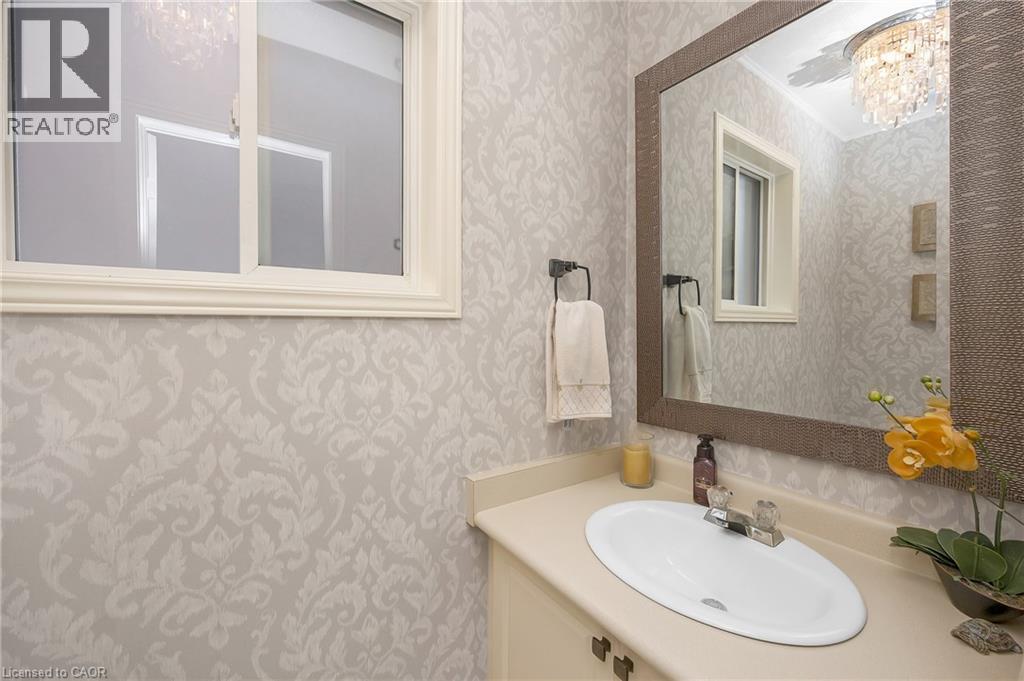 5179 Des Jardines Drive, Burlington, Ontario  L7L 6P7 - Photo 6 - 40807010