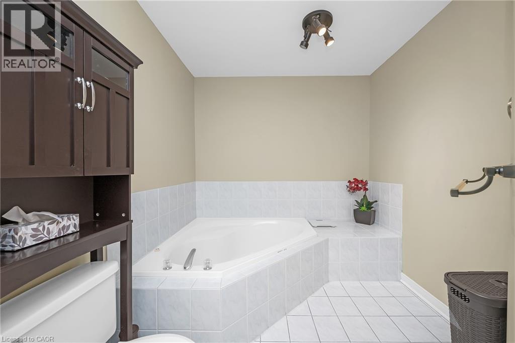 5179 Des Jardines Drive, Burlington, Ontario  L7L 6P7 - Photo 20 - 40807010