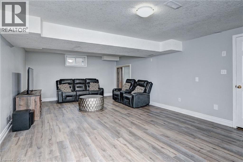 519 Yorkshire Drive, Waterloo, Ontario  N2T 2V1 - Photo 28 - 40815923