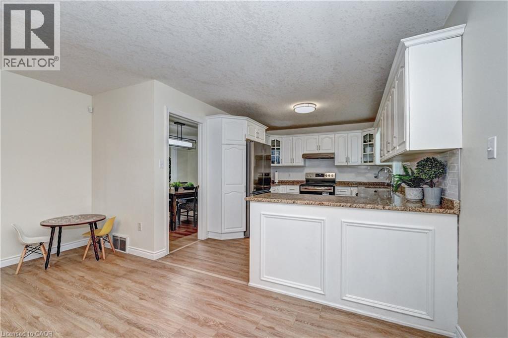 519 Yorkshire Drive, Waterloo, Ontario  N2T 2V1 - Photo 13 - 40815923