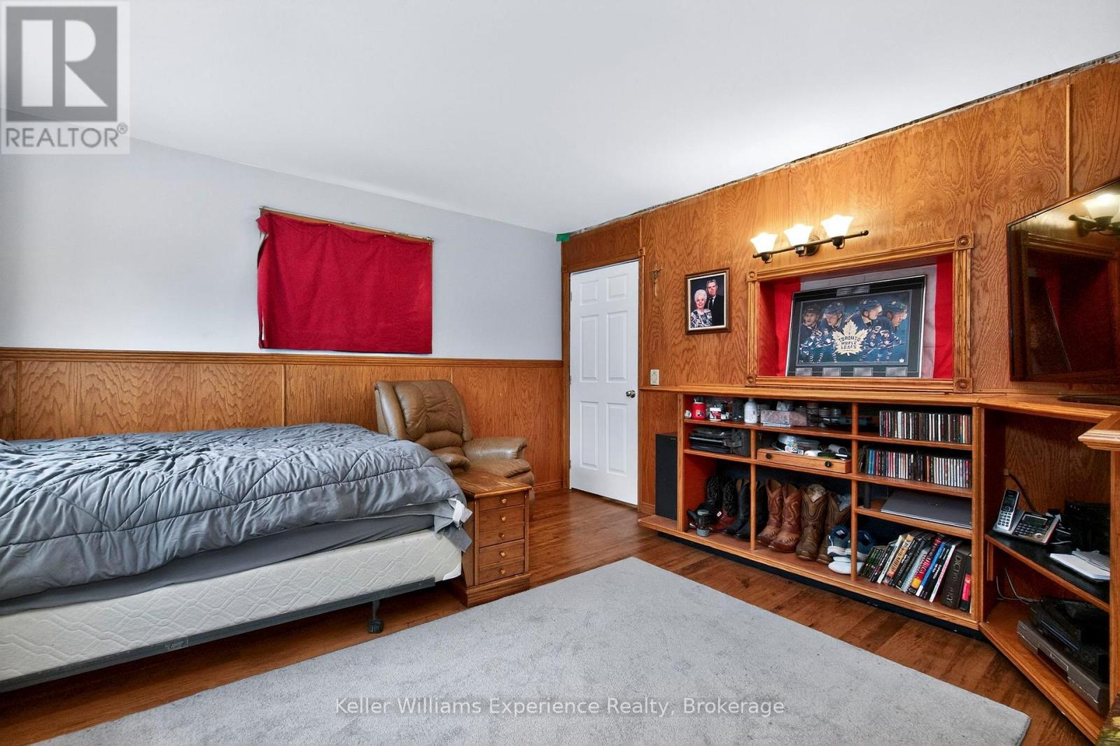 1031 Ferrier Avenue, Innisfil, Ontario  L0L 1W0 - Photo 16 - N12938838