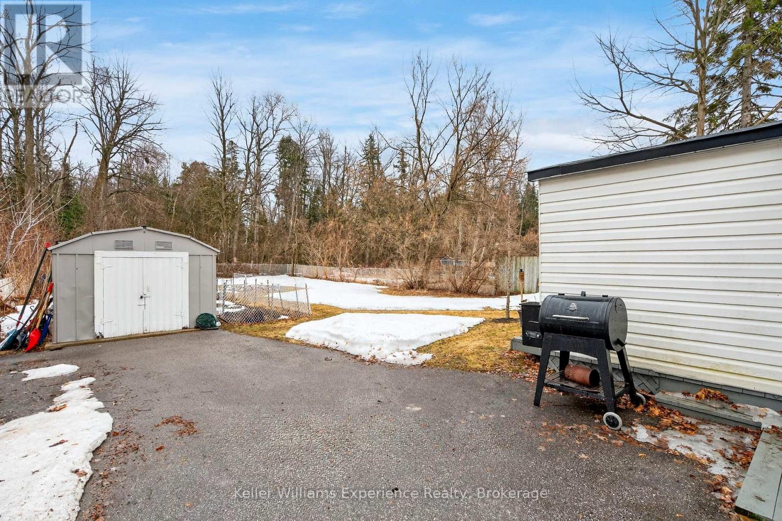 1031 Ferrier Avenue, Innisfil, Ontario  L0L 1W0 - Photo 27 - N12938838