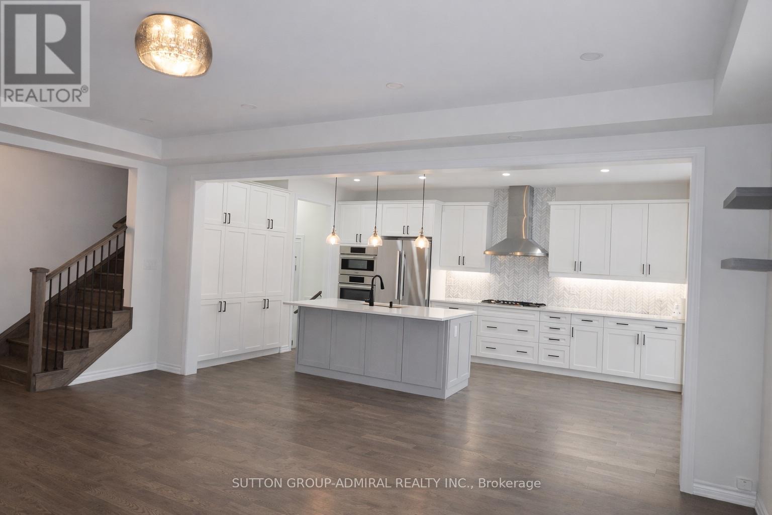 65 Barkerville Drive, Whitby, Ontario  L1P 0L8 - Photo 12 - E12936046