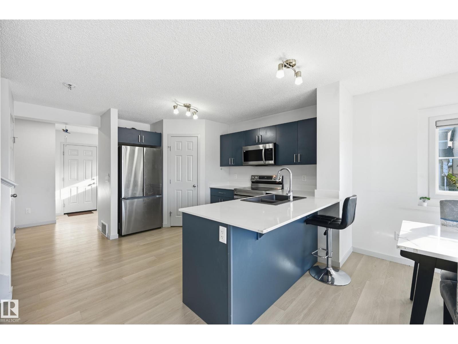 9804 227 St Nw, Edmonton, Alberta  T5T 7T9 - Photo 2 - E4473554