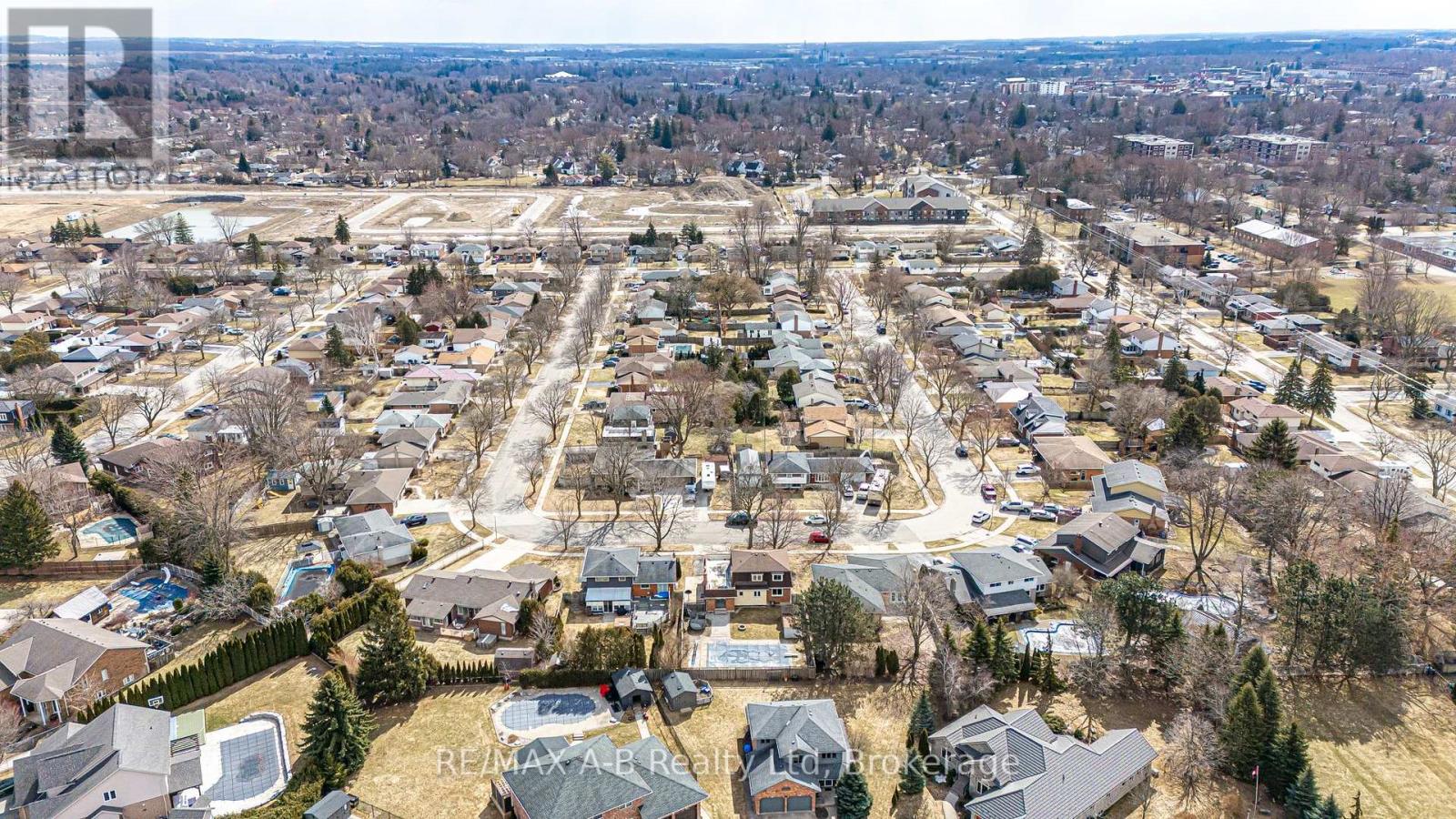 90 Windemere Crescent, Stratford, Ontario  N5A 6B1 - Photo 12 - X12938804