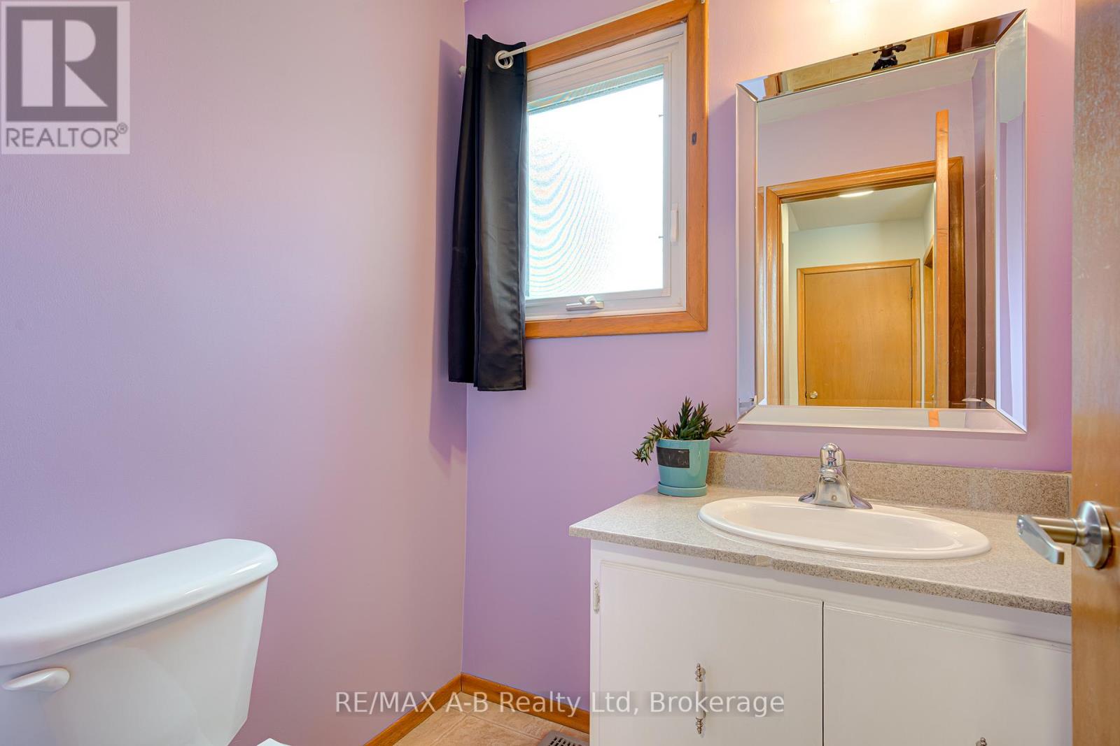 90 Windemere Crescent, Stratford, Ontario  N5A 6B1 - Photo 21 - X12938804