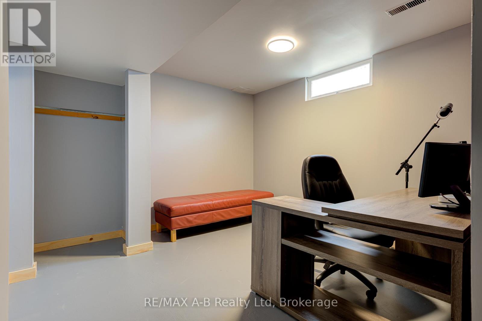 90 Windemere Crescent, Stratford, Ontario  N5A 6B1 - Photo 45 - X12938804