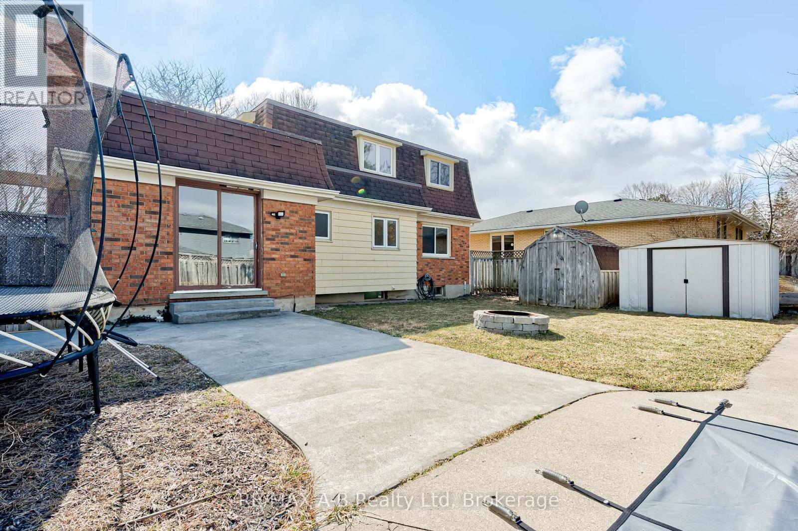 90 Windemere Crescent, Stratford, Ontario  N5A 6B1 - Photo 7 - X12938804