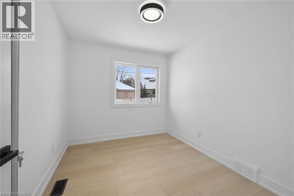 124 Corman Avenue, Stoney Creek, Ontario  L8G 3W4 - Photo 22 - 40816421