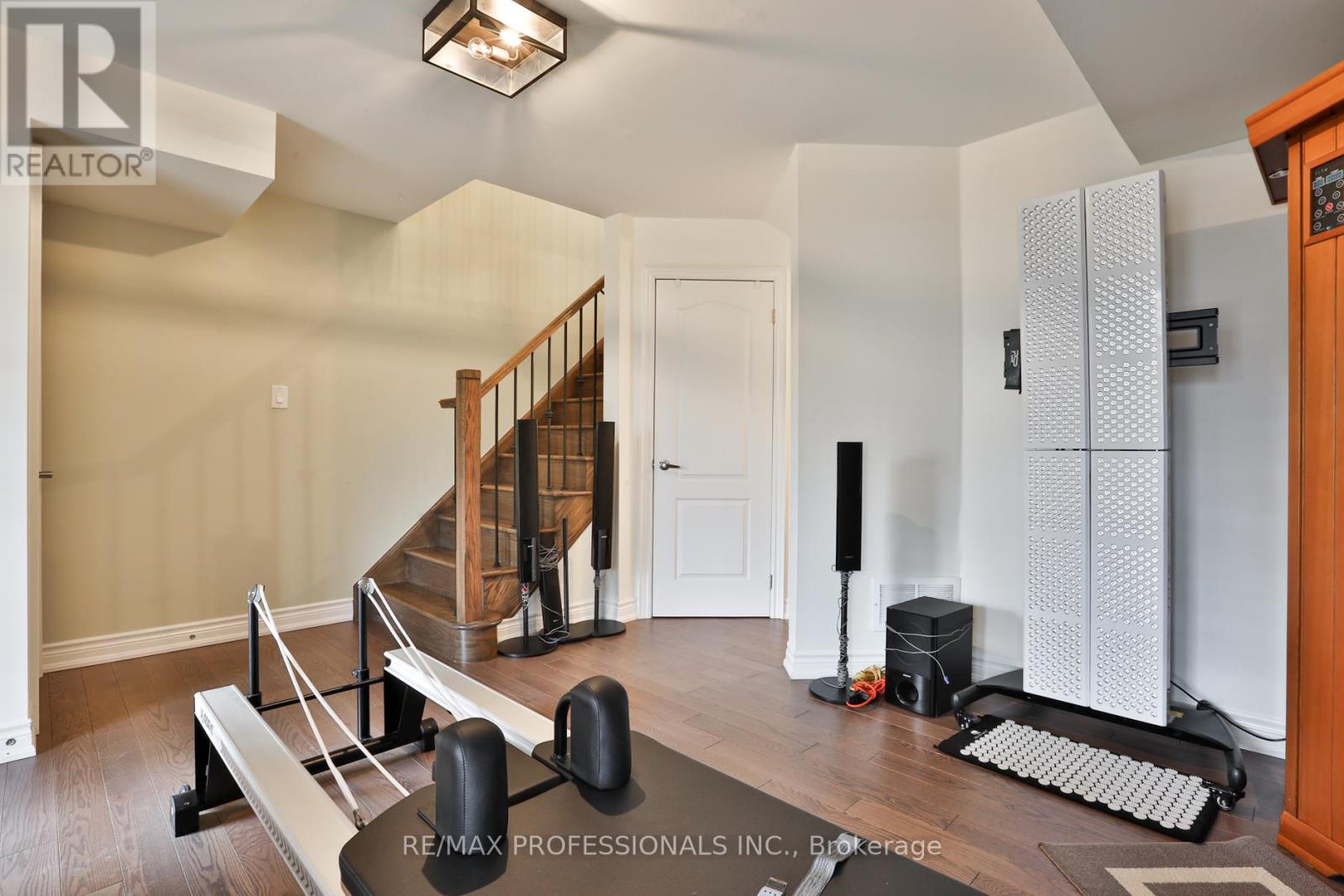 18 Dryden Way, Toronto, Ontario  M9R 0B2 - Photo 19 - W12938736