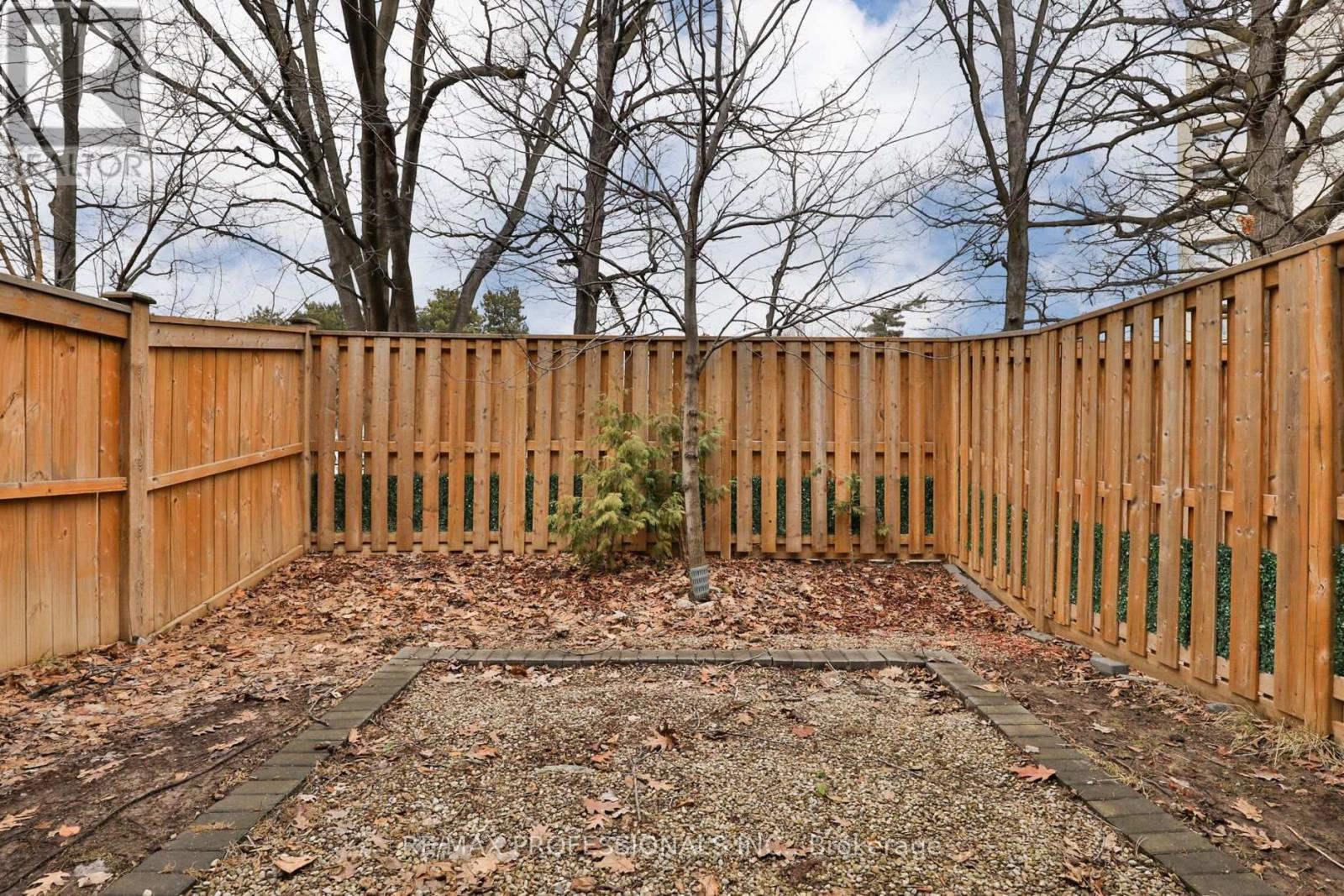 18 Dryden Way, Toronto, Ontario  M9R 0B2 - Photo 20 - W12938736