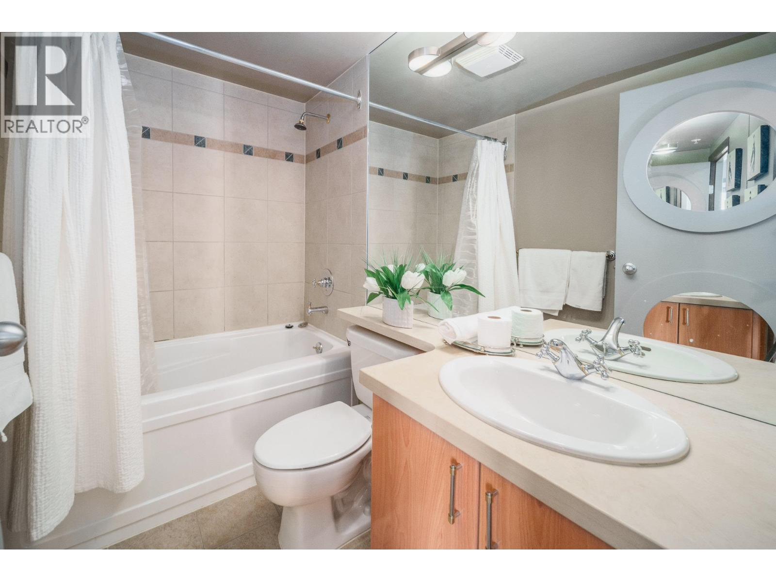 1906 1077 Marinaside Crescent, Vancouver, British Columbia  V6Z 2Z5 - Photo 14 - R3105196