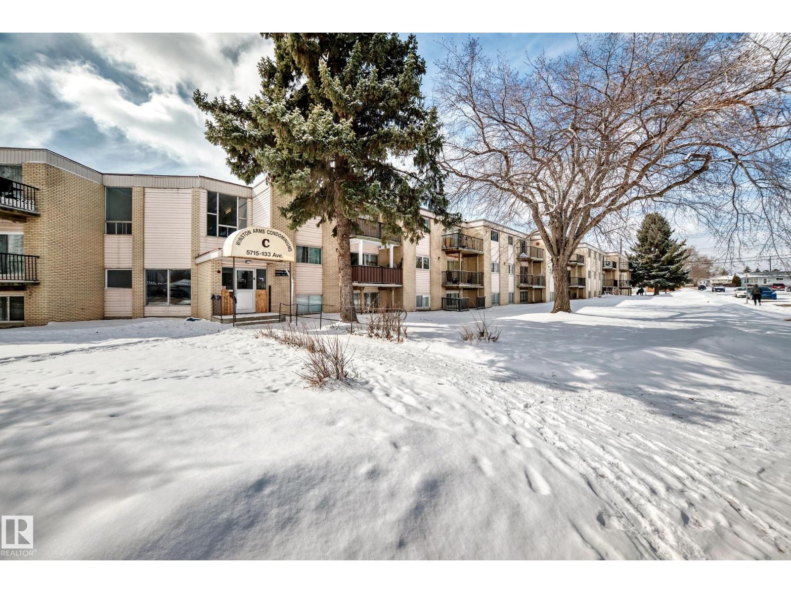 #5C 5715 133 AV NW, edmonton, Alberta