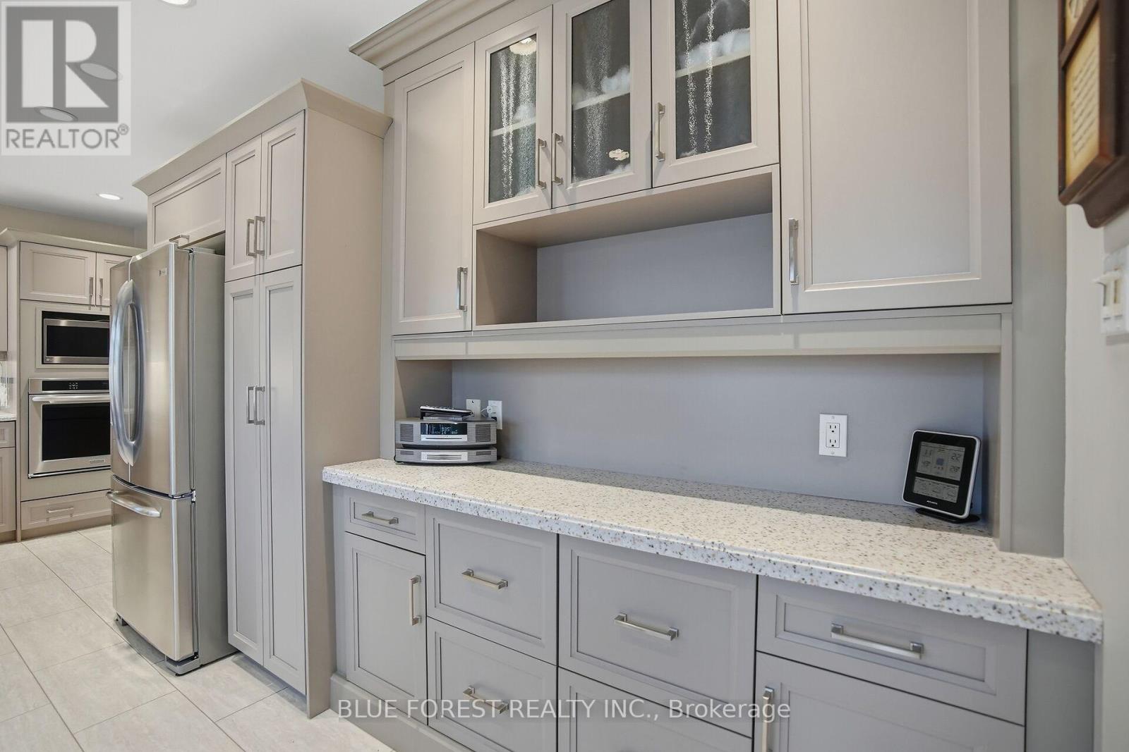 18 Shady Lane, London North, Ontario  N5X 3N8 - Photo 15 - X12938882