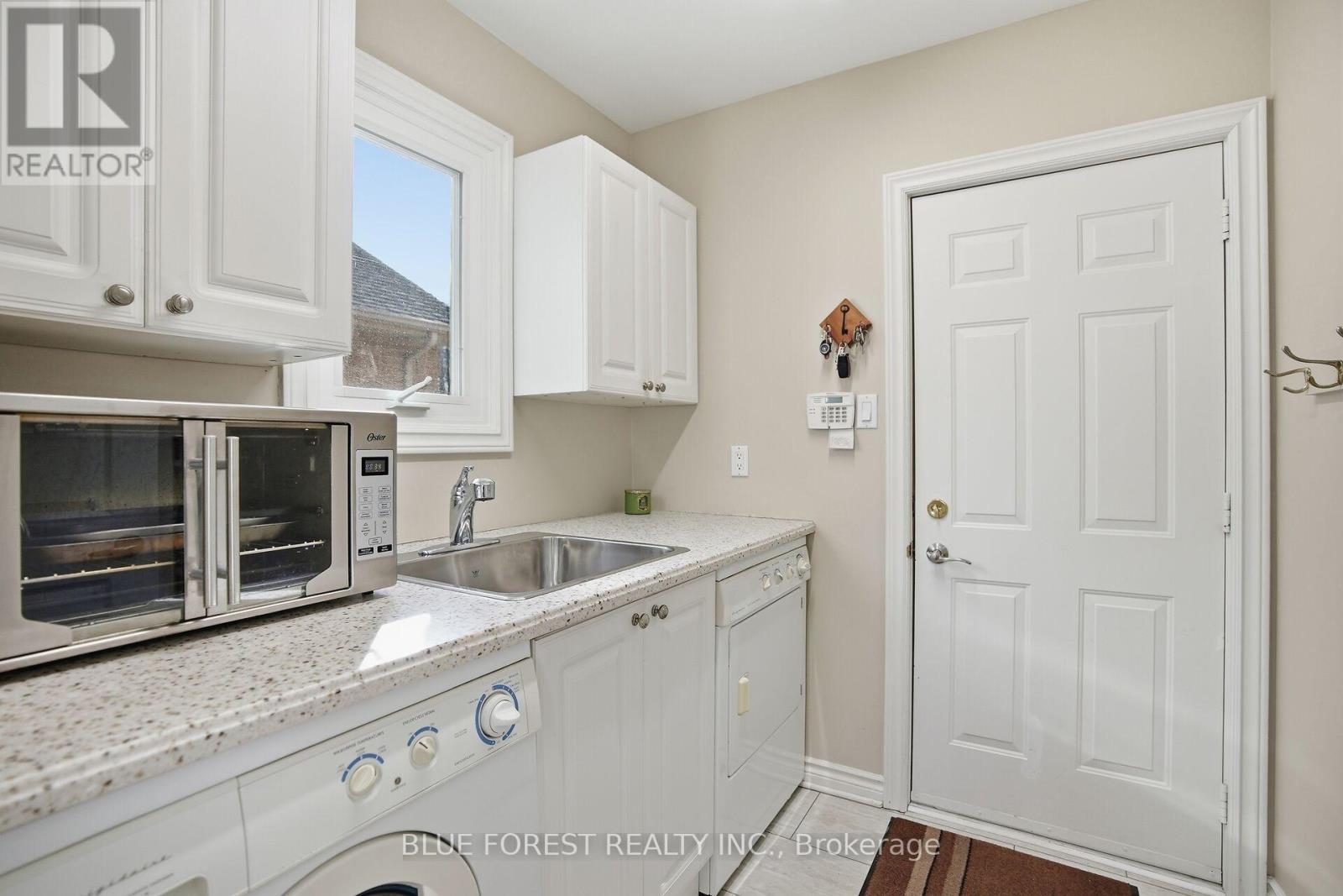 18 Shady Lane, London North, Ontario  N5X 3N8 - Photo 24 - X12938882