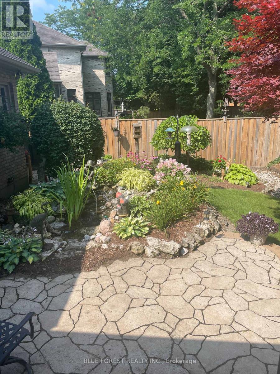 18 Shady Lane, London North, Ontario  N5X 3N8 - Photo 38 - X12938882