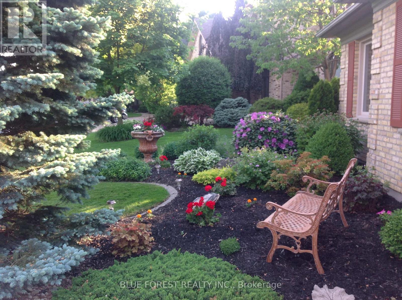 18 Shady Lane, London North, Ontario  N5X 3N8 - Photo 4 - X12938882