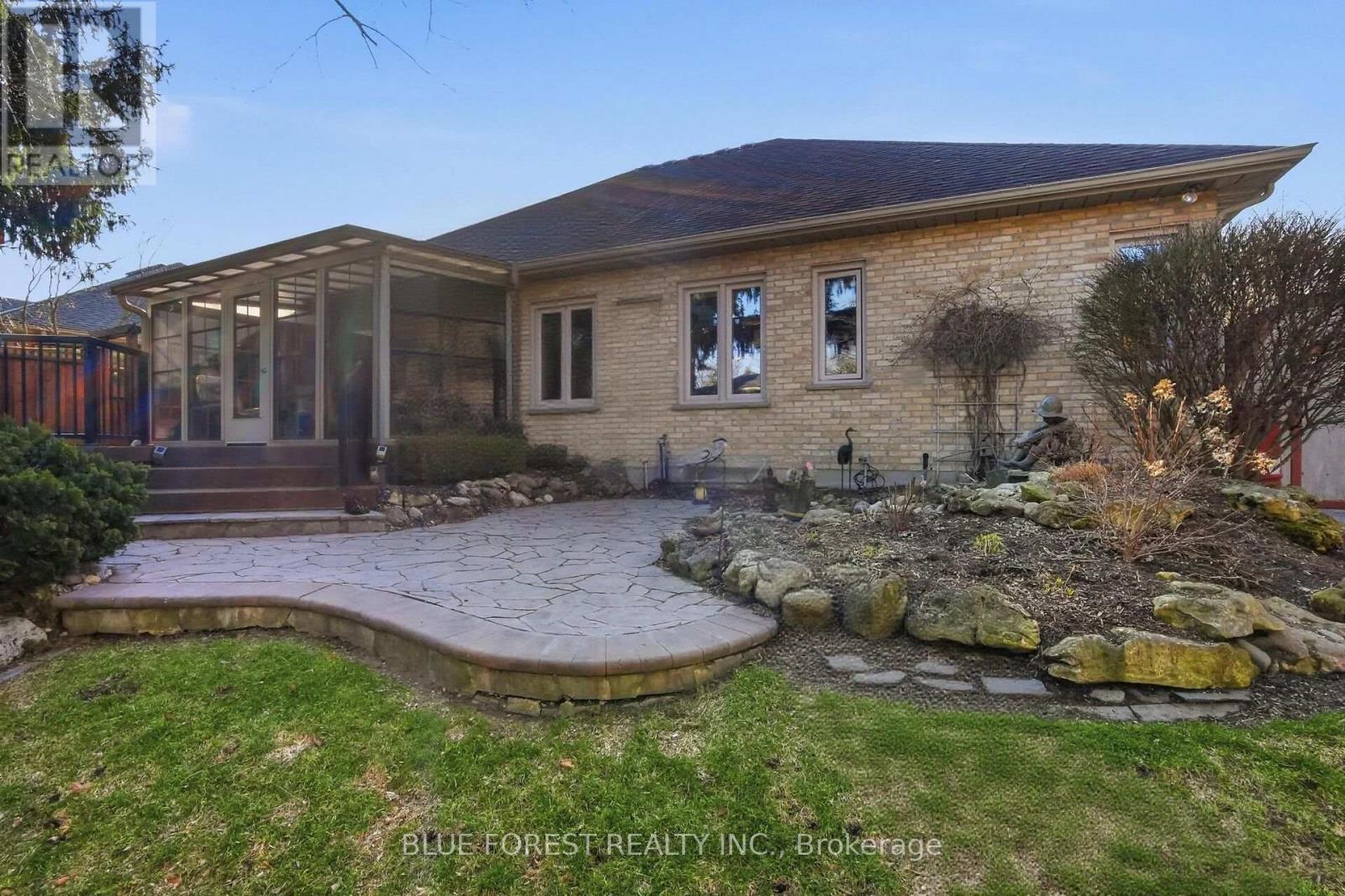 18 Shady Lane, London North, Ontario  N5X 3N8 - Photo 40 - X12938882