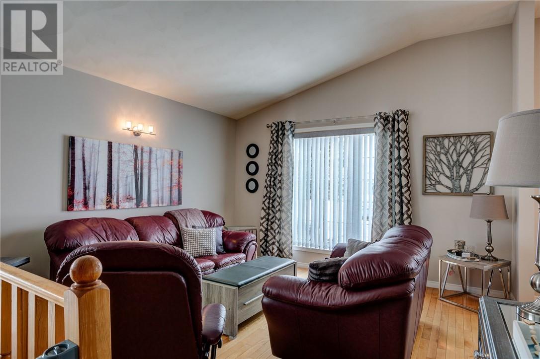 64 Sweetberry Drive, Sudbury, Ontario  P3E 6C1 - Photo 8 - 2126965