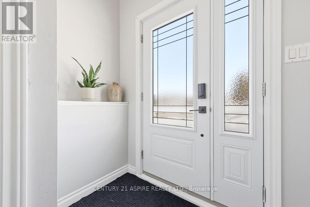 45 Brumm Road, Petawawa, Ontario  K8A 7G6 - Photo 5 - X12938874