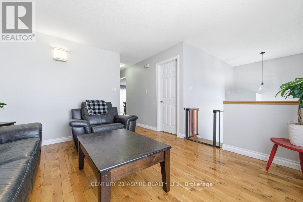 45 Brumm Road, Petawawa, Ontario  K8A 7G6 - Photo 7 - X12938874