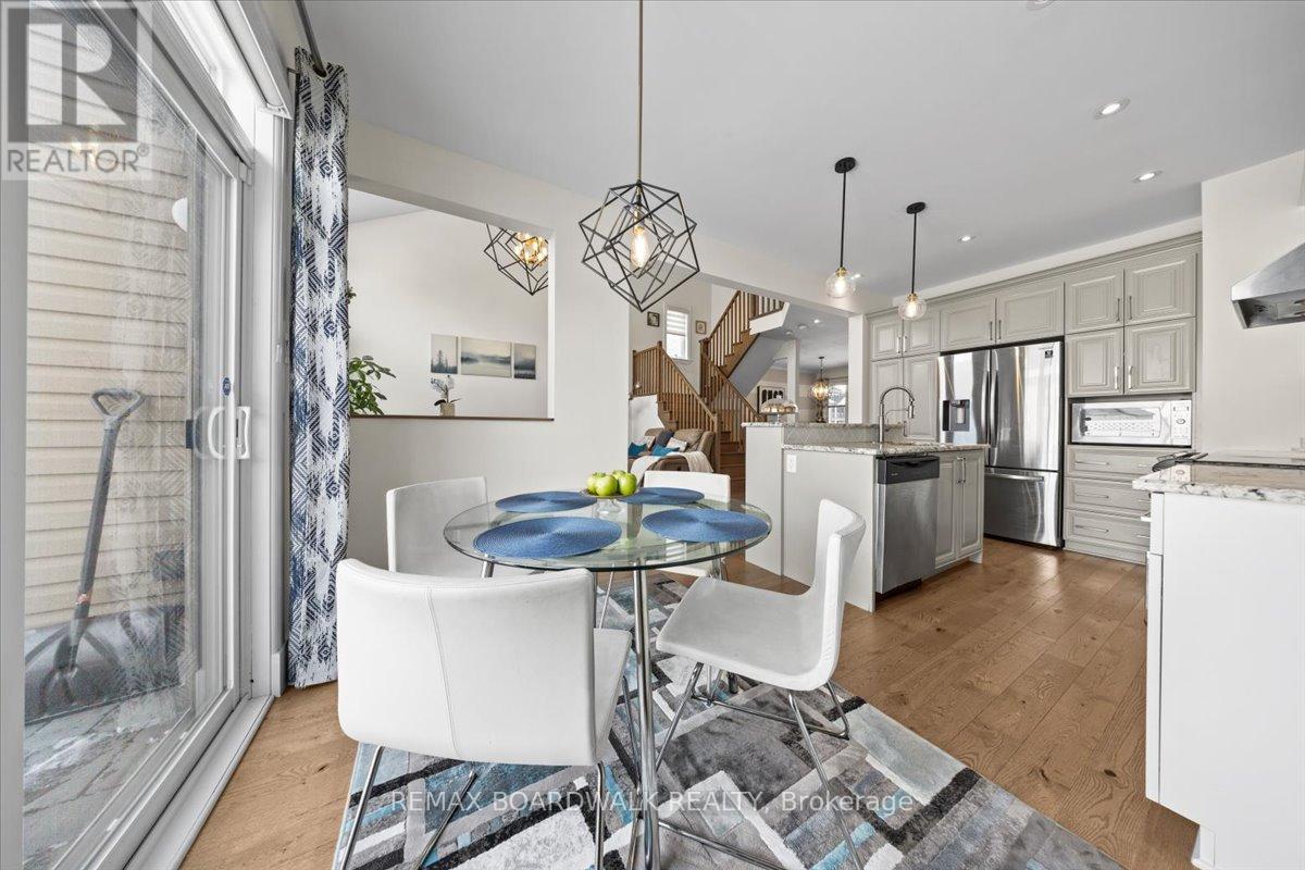 330 Bobolink Ridge, Ottawa, Ontario  K2V 0B7 - Photo 24 - X12938784