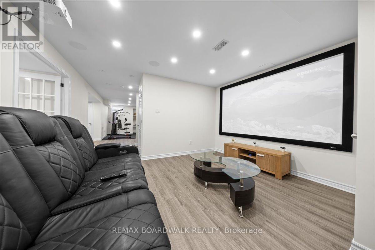 330 Bobolink Ridge, Ottawa, Ontario  K2V 0B7 - Photo 39 - X12938784