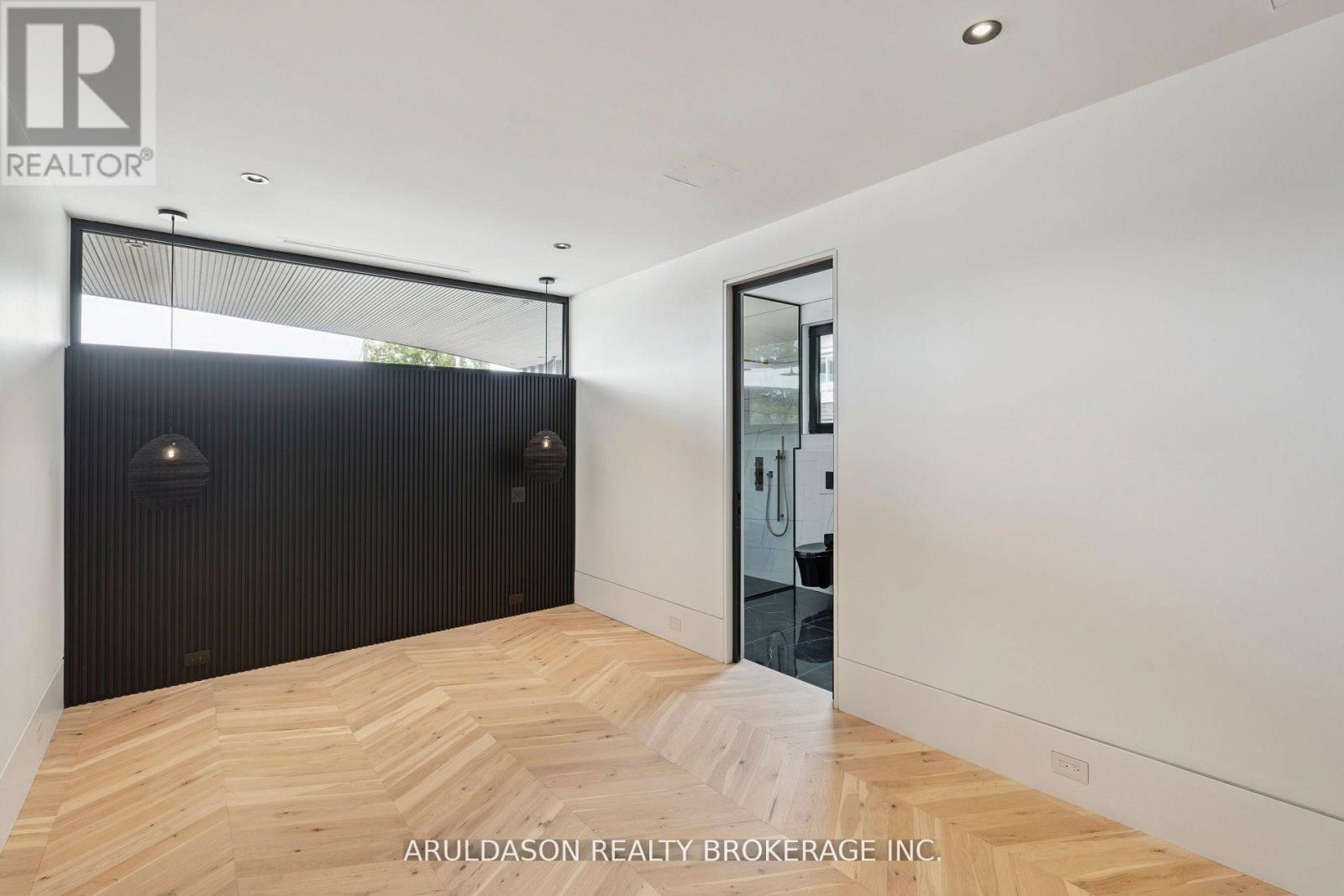 1135 Balfour Street, Pelham, Ontario  L0S 1C0 - Photo 9 - X12937234