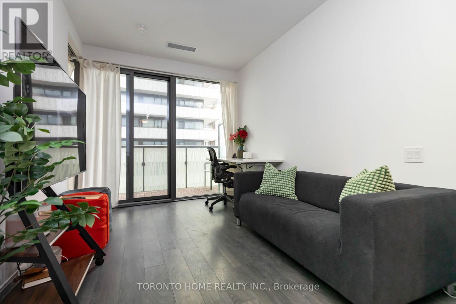 1108 - 50 Charles Street E, Toronto, Ontario  M4Y 0C3 - Photo 2 - C12938816