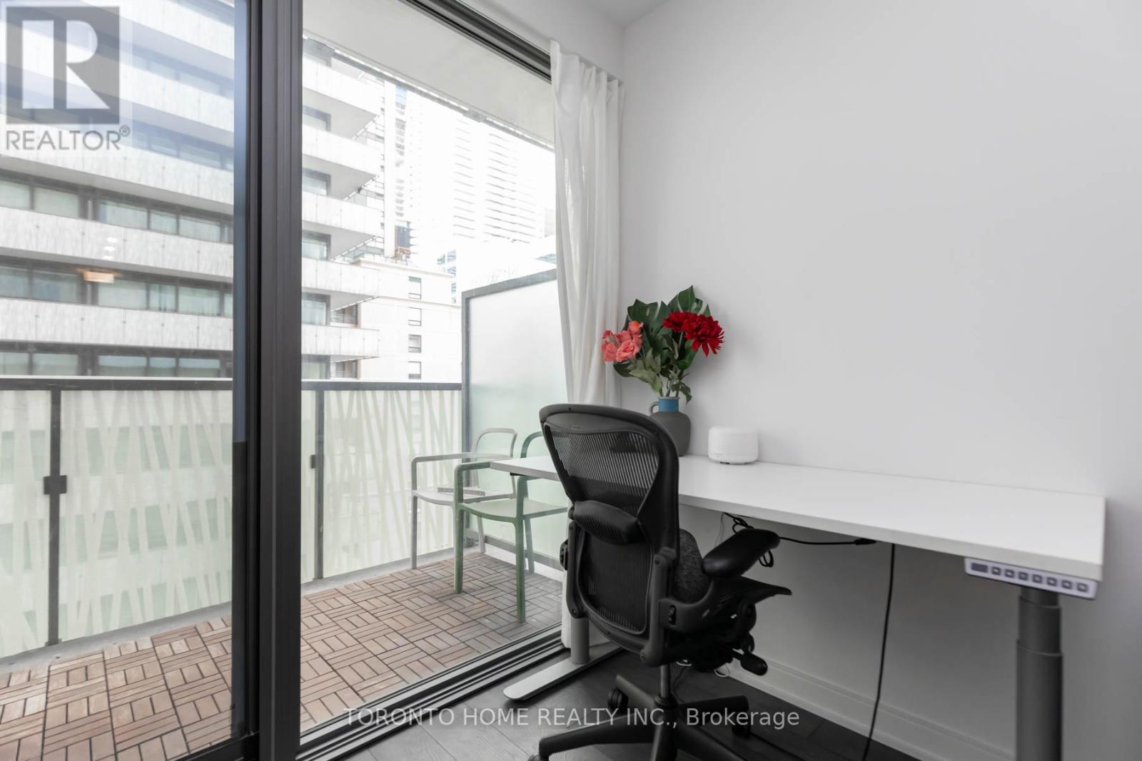 1108 - 50 Charles Street E, Toronto, Ontario  M4Y 0C3 - Photo 3 - C12938816