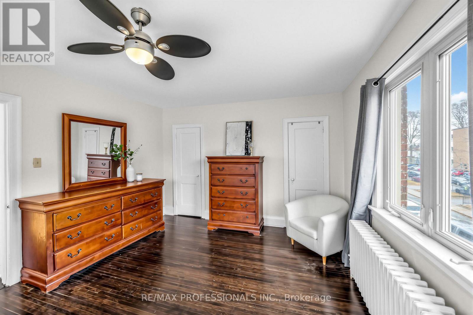 358 Roxton Road, Toronto, Ontario  M6G 3R2 - Photo 17 - C12938860