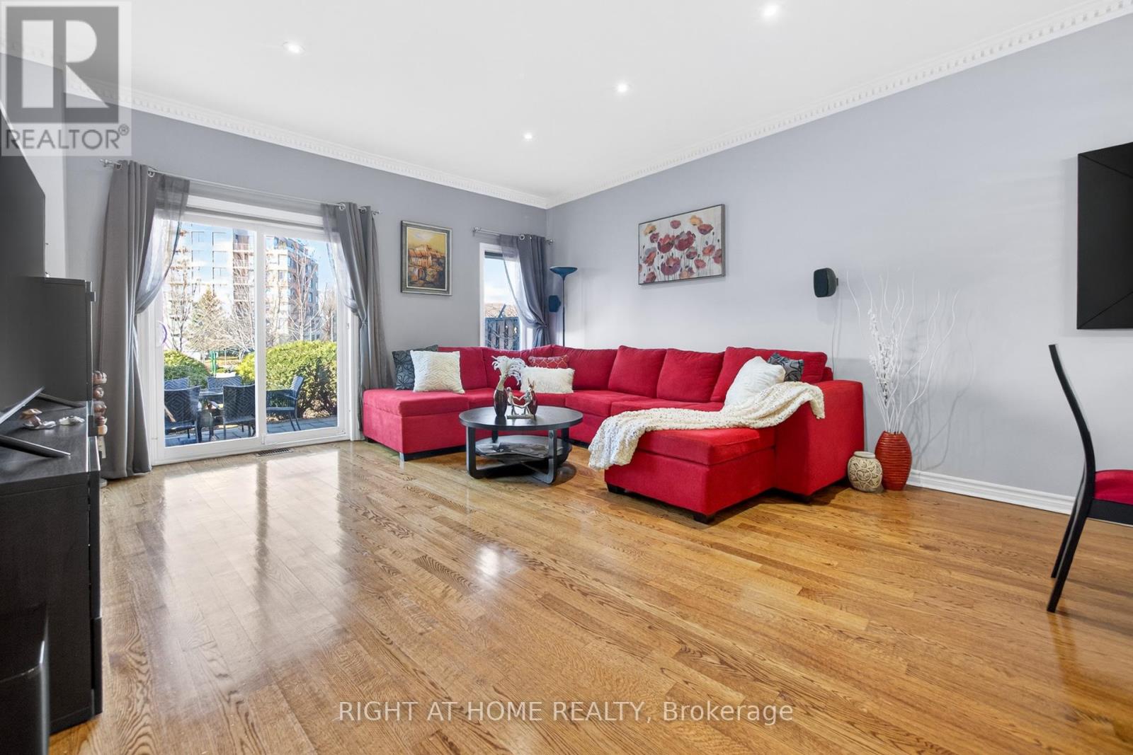 254 David Dunlap Circle, Toronto, Ontario  M3C 4C1 - Photo 11 - C12938900