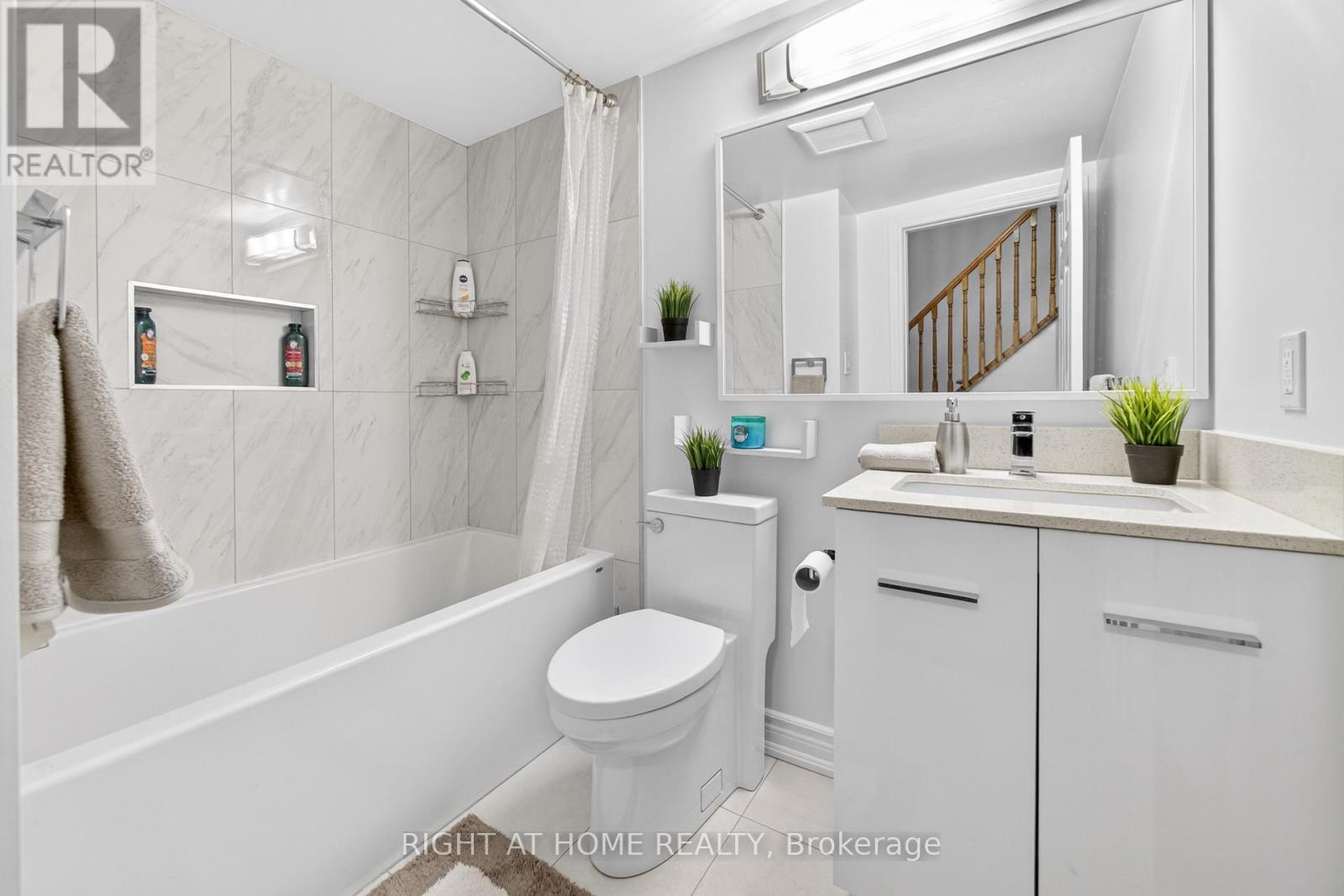 254 David Dunlap Circle, Toronto, Ontario  M3C 4C1 - Photo 14 - C12938900