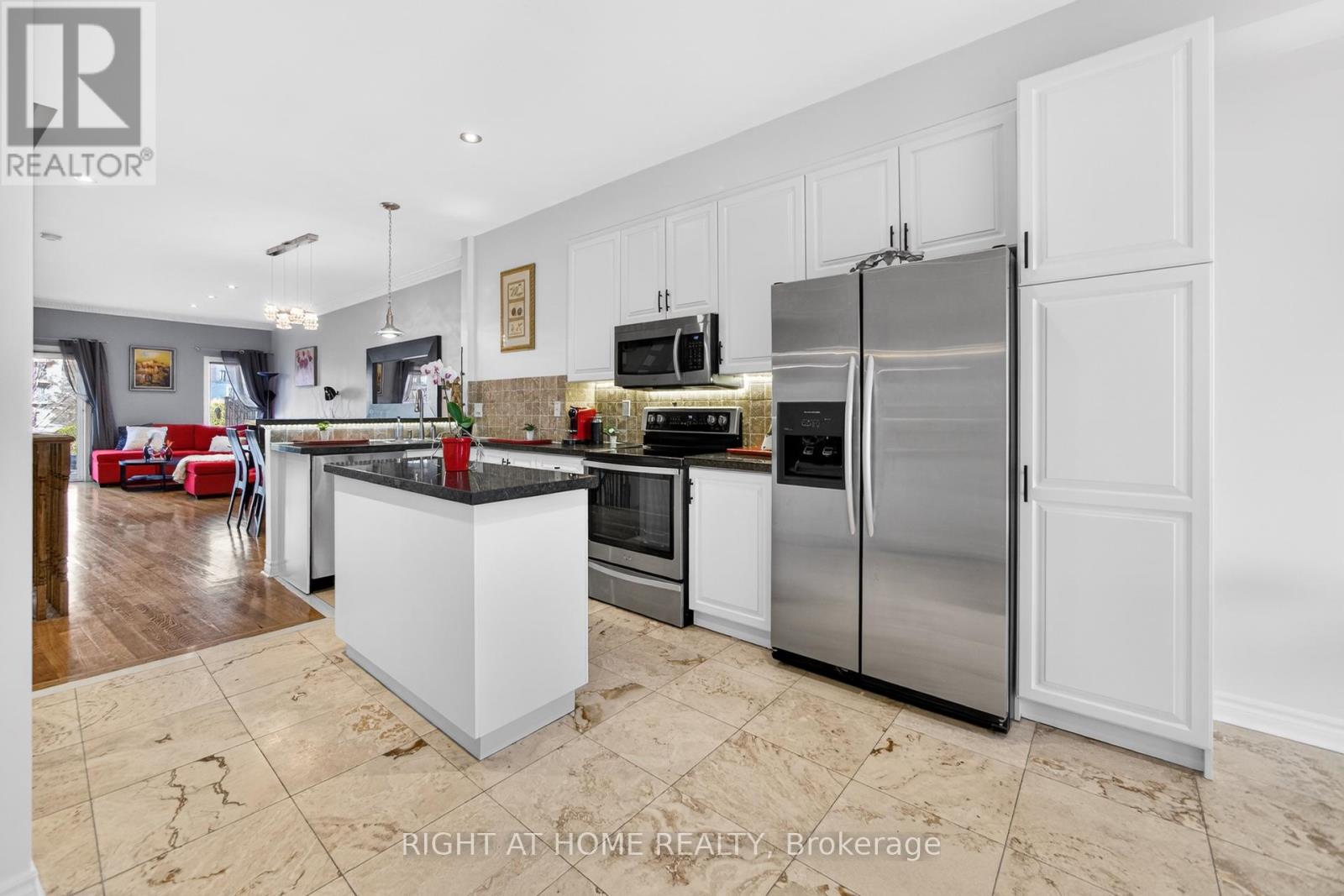 254 David Dunlap Circle, Toronto, Ontario  M3C 4C1 - Photo 2 - C12938900