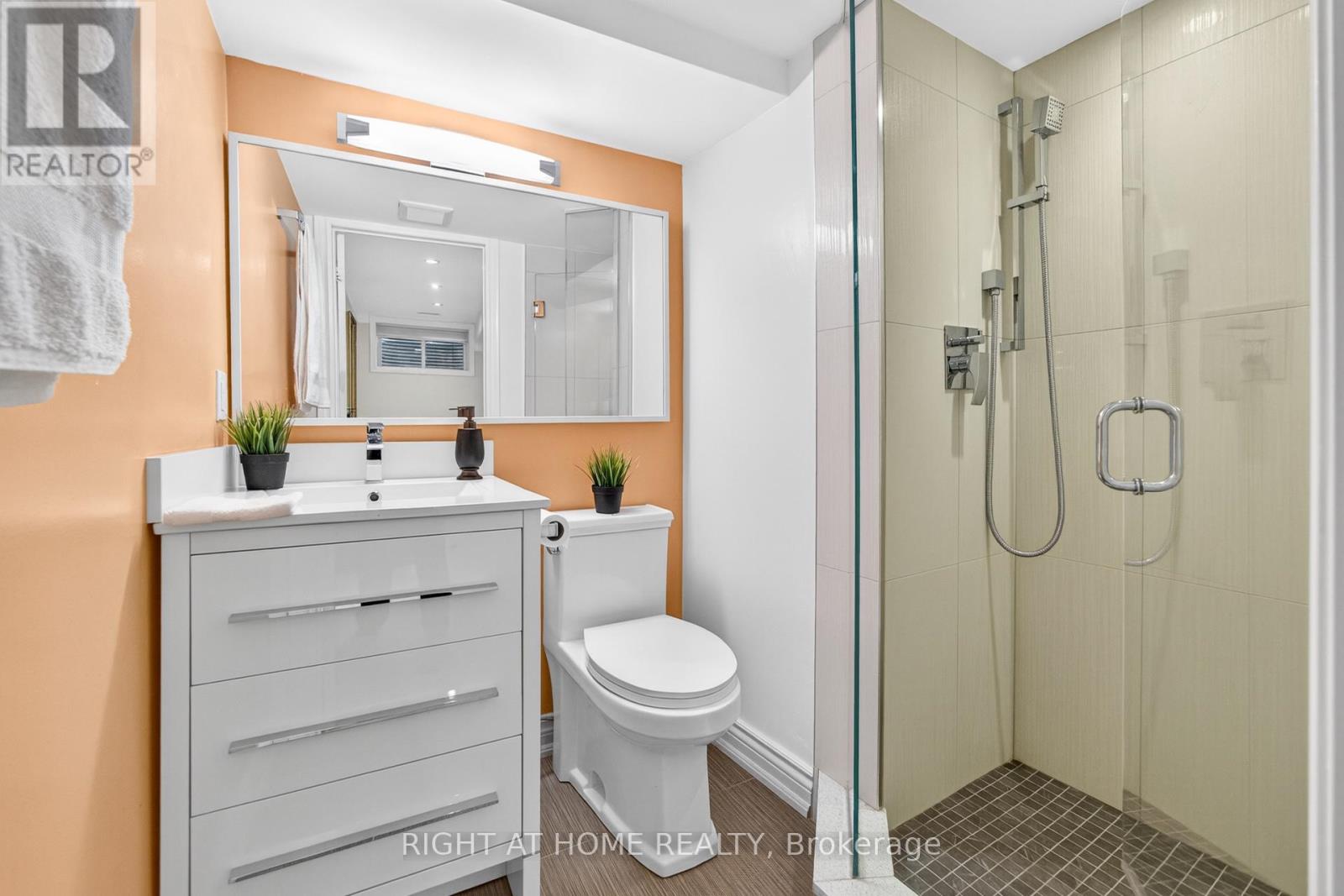 254 David Dunlap Circle, Toronto, Ontario  M3C 4C1 - Photo 23 - C12938900