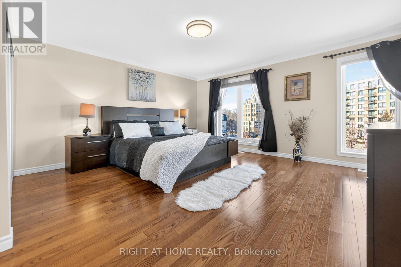 254 David Dunlap Circle, Toronto, Ontario  M3C 4C1 - Photo 4 - C12938900