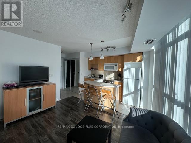 1012 - 18 Yonge Street, Toronto, Ontario  M5E 1Z8 - Photo 4 - C12938916