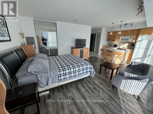 1012 - 18 Yonge Street, Toronto, Ontario  M5E 1Z8 - Photo 5 - C12938916