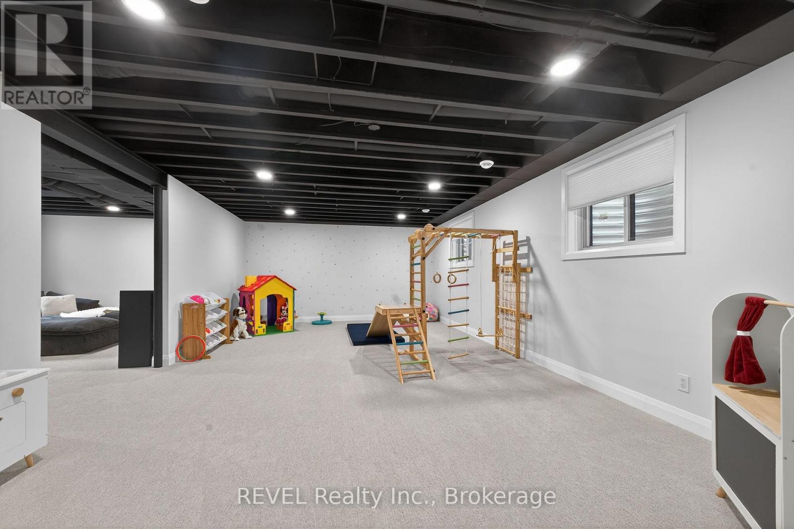 17 Arsenault Crescent, Pelham, Ontario  L0S 1E1 - Photo 33 - X12938802