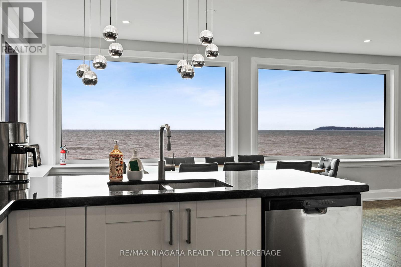 2952 North Shore (Regional Rd 3) Drive E, Haldimand, Ontario  N0A 1K0 - Photo 17 - X12938926