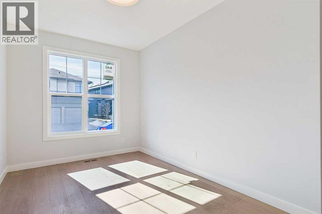 640 Shawnee Terrace SW, Calgary, Alberta  T2Y 0X5 - Photo 25 - A2296272