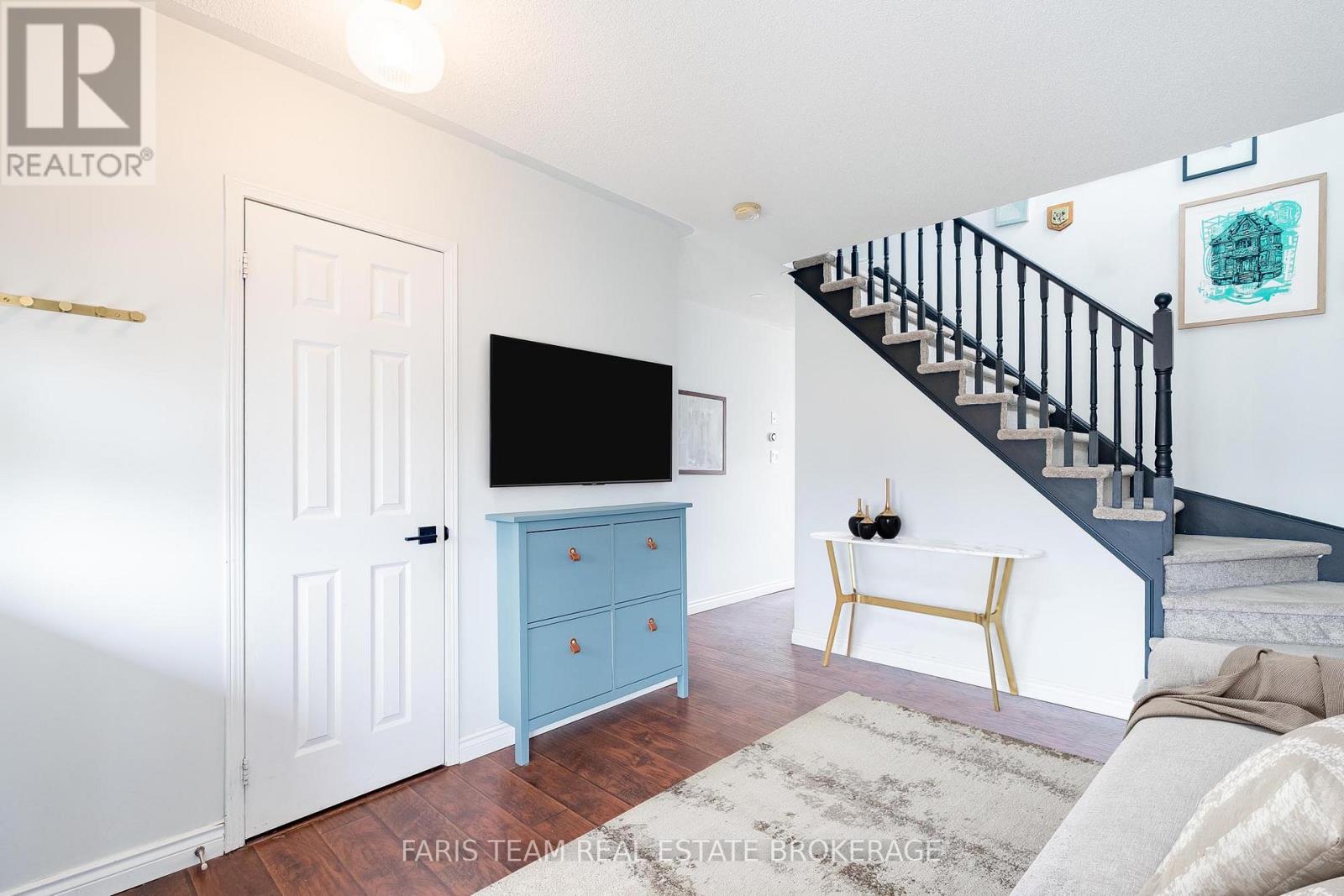 17 Truax Crescent, Essa, Ontario  L0M 1B4 - Photo 17 - N12938798