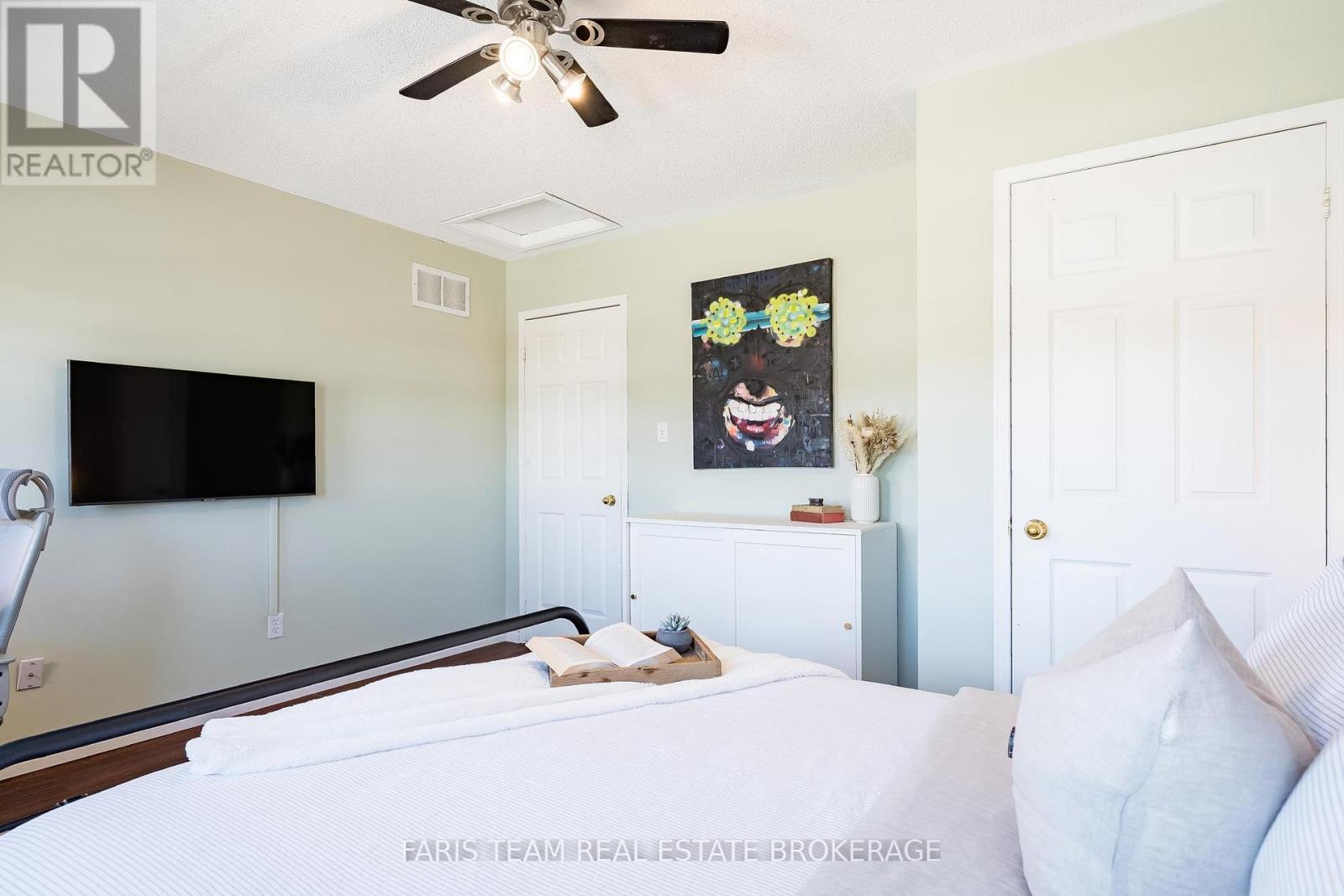 17 Truax Crescent, Essa, Ontario  L0M 1B4 - Photo 22 - N12938798