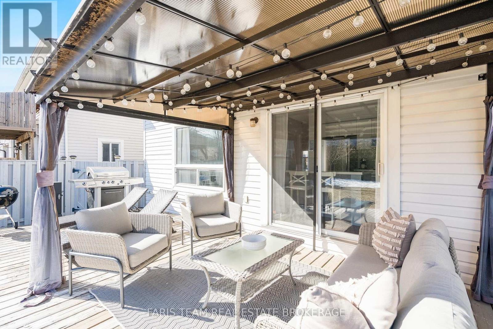 17 Truax Crescent, Essa, Ontario  L0M 1B4 - Photo 33 - N12938798