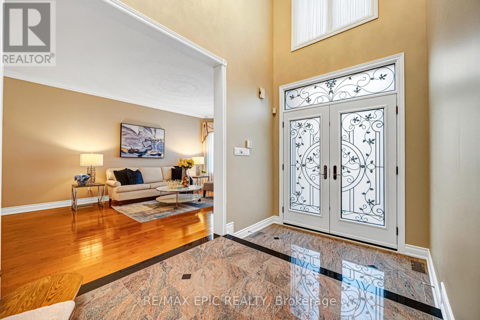 11 Palace Court, Richmond Hill, Ontario  L4B 4C3 - Photo 4 - N12938800