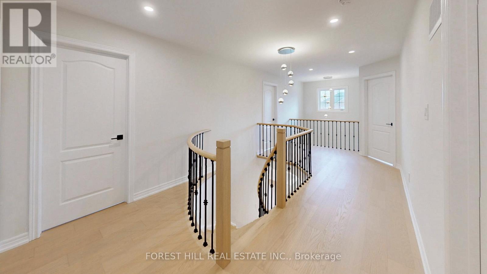 10 Reddenhurst Crescent, Georgina, Ontario  L4P 4G1 - Photo 25 - N12938824