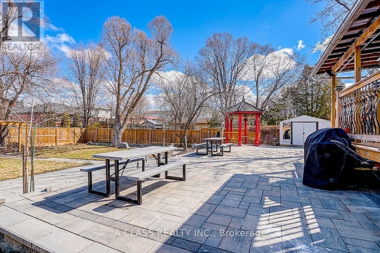 298 Annshiela Drive, Georgina, Ontario  L4P 3A5 - Photo 10 - N12938836